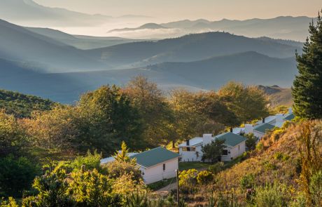 3_Rusty-Gate_Cottages_Autumn_Sunrise