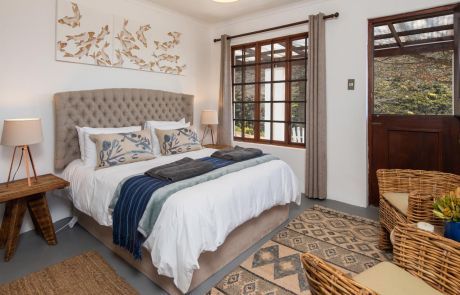 5_Kingfisher-Cottage_Main-Bedroom-1